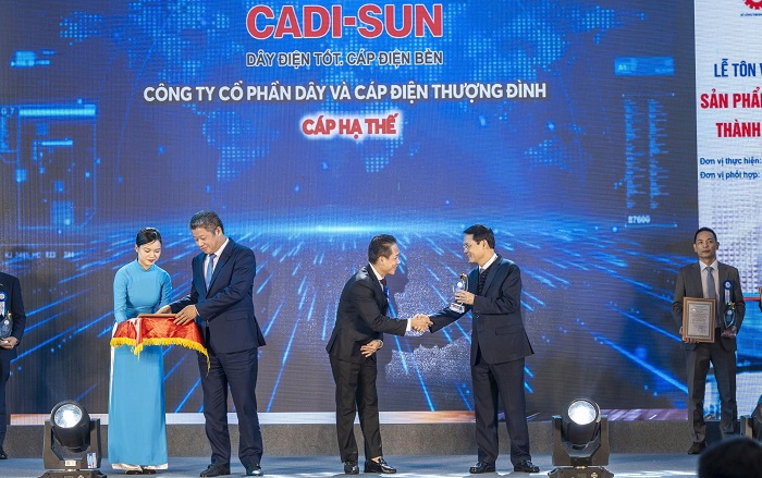 CADI-SUN’s honored in the TOP 10 key industrial products of Hanoi City